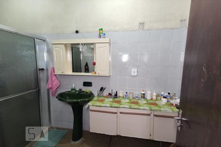 Casa à venda com 287m², 5 quartos e 2 vagas Casa à venda com 287m², 5 quartos e 2 vagasBanheiro