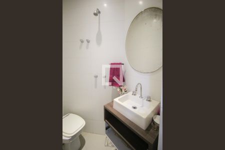 Apartamento à venda com 117m², 3 quartos e 1 vagaBanheiro da Suíte 2