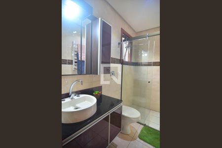 Casa à venda com 232m², 3 quartos e 3 vagasBanheiro social