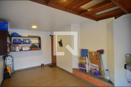 Casa à venda com 232m², 3 quartos e 3 vagasGaragem