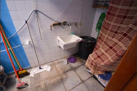 Casa à venda com 179m², 3 quartos e 4 vagas Casa à venda com 179m², 3 quartos e 4 vagasArea de Serviço