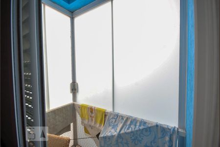 Casa à venda com 179m², 3 quartos e 4 vagas Casa à venda com 179m², 3 quartos e 4 vagasVaranda