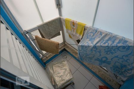 Casa à venda com 179m², 3 quartos e 4 vagas Casa à venda com 179m², 3 quartos e 4 vagasVaranda