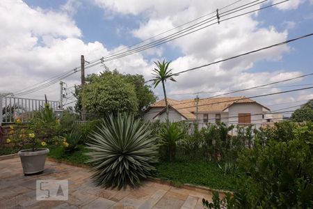 Casa à venda com 455m², 6 quartos e 6 vagas Casa à venda com 455m², 6 quartos e 6 vagasTerraço