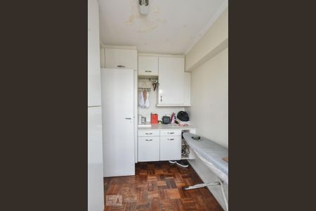 Apartamento à venda com 195m², 4 quartos e 2 vagasQuarto de Serviços