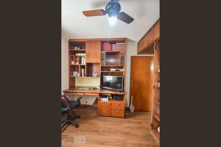 Apartamento à venda com 195m², 4 quartos e 2 vagasQuarto 03