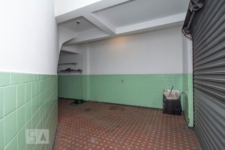 Casa à venda com 165m², 2 quartos e 5 vagas Casa à venda com 165m², 2 quartos e 5 vagasGaragem