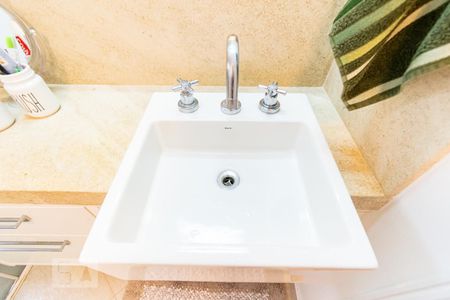 Apartamento para alugar com 78m², 2 quartos e 1 vaga Apartamento para alugar com 78m², 2 quartos e 1 vagaBanheiro da Suíte