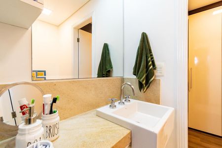 Apartamento para alugar com 78m², 2 quartos e 1 vaga Apartamento para alugar com 78m², 2 quartos e 1 vagaBanheiro da Suíte