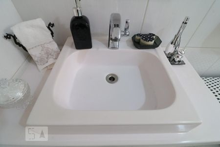 Apartamento à venda com 53m², 2 quartos e 1 vagaBanheiro Social