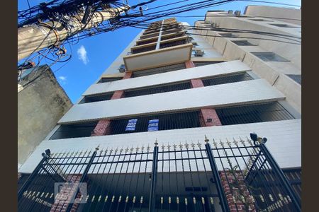 Apartamento à venda com 57m², 1 quarto e 1 vagaFachada