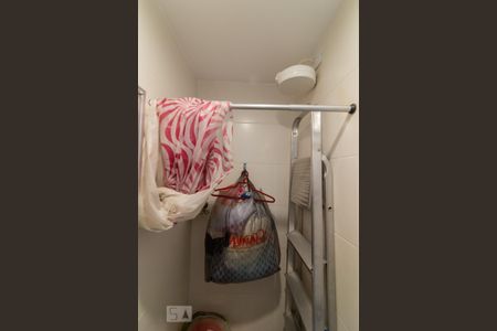 Apartamento à venda com 57m², 1 quarto e 1 vagaBanheiro de Serviço