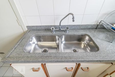 Apartamento à venda com 96m², 3 quartos e 2 vagas Apartamento à venda com 96m², 3 quartos e 2 vagasCozinha