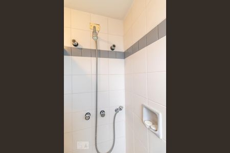 Apartamento à venda com 96m², 3 quartos e 2 vagas Apartamento à venda com 96m², 3 quartos e 2 vagasBanheiro social