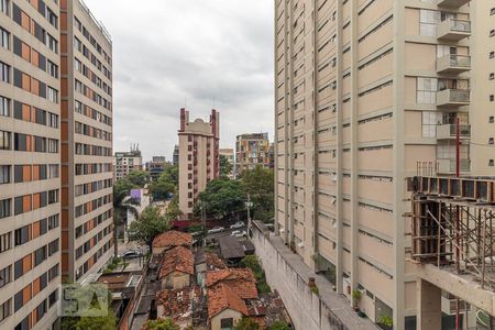 Apartamento à venda com 96m², 3 quartos e 2 vagas Apartamento à venda com 96m², 3 quartos e 2 vagasQuarto 2 - vista
