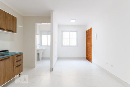 Sala e Cozinha de apartamento para alugar com 1 quarto, 38m² em Vila Mazzei, São Paulo
