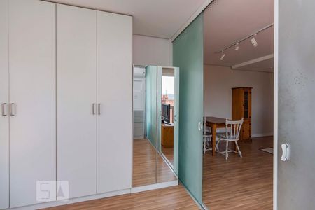 Quarto 1 de apartamento para alugar com 1 quarto, 44m² em Petrópolis, Porto Alegre