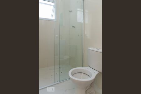 Banheiro de apartamento para alugar com 1 quarto, 38m² em Vila Mazzei, São Paulo