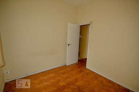 Apartamento à venda com 106m², 3 quartos e 1 vaga Apartamento à venda com 106m², 3 quartos e 1 vagaQuarto 2