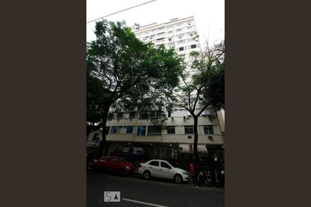 Apartamento à venda com 106m², 3 quartos e 1 vaga Apartamento à venda com 106m², 3 quartos e 1 vagaFachada