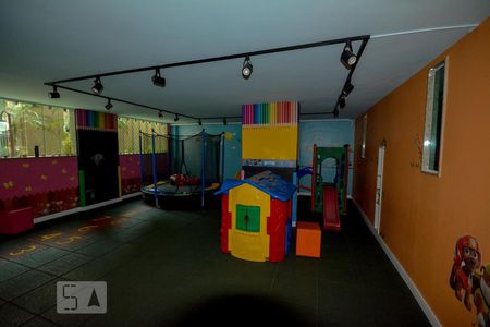 Apartamento à venda com 106m², 3 quartos e 1 vaga Apartamento à venda com 106m², 3 quartos e 1 vagaPlayground