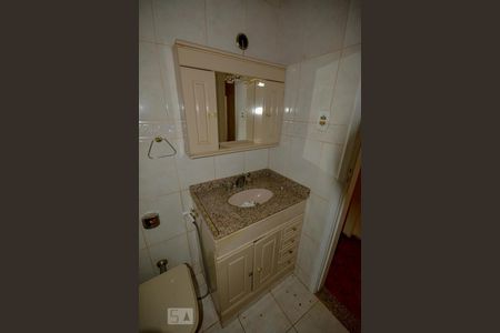 Apartamento à venda com 106m², 3 quartos e 1 vaga Apartamento à venda com 106m², 3 quartos e 1 vagaBanheiro