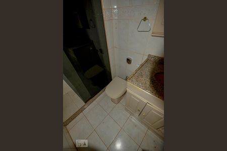 Apartamento à venda com 106m², 3 quartos e 1 vaga Apartamento à venda com 106m², 3 quartos e 1 vagaBanheiro