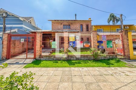 Casa à venda com 267m², 4 quartos e 4 vagas Casa à venda com 267m², 4 quartos e 4 vagasFachada