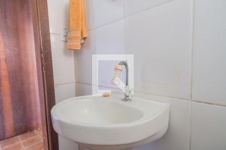 Casa à venda com 267m², 4 quartos e 4 vagas Casa à venda com 267m², 4 quartos e 4 vagasBanheiro do Salão de festas