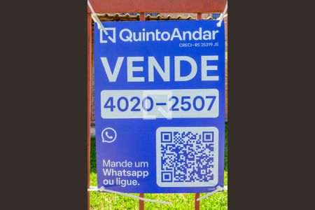 Casa à venda com 267m², 4 quartos e 4 vagas Casa à venda com 267m², 4 quartos e 4 vagasPlaca