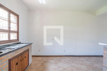 Casa à venda com 267m², 4 quartos e 4 vagas Casa à venda com 267m², 4 quartos e 4 vagasCozinha e Área de Serviço