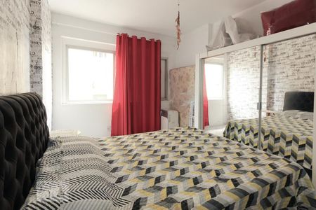 Quarto de apartamento à venda com 1 quarto, 55m² em Centro Histórico, Porto Alegre