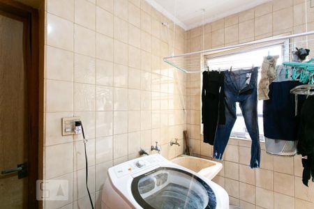Casa à venda com 220m², 5 quartos e 5 vagas Casa à venda com 220m², 5 quartos e 5 vagasÁrea de Serviço