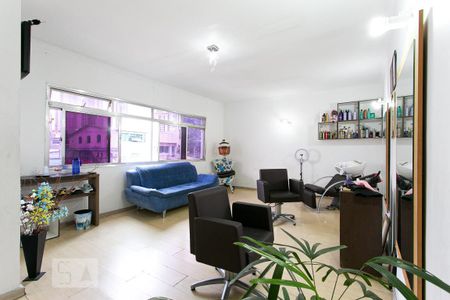 Casa à venda com 220m², 5 quartos e 5 vagas Casa à venda com 220m², 5 quartos e 5 vagasCasa 2 - Sala 2