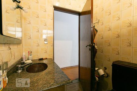 Casa à venda com 220m², 5 quartos e 5 vagas Casa à venda com 220m², 5 quartos e 5 vagasBanheiro da Suíte 1