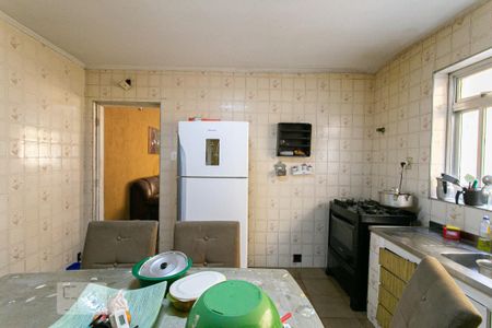 Casa à venda com 220m², 5 quartos e 5 vagas Casa à venda com 220m², 5 quartos e 5 vagasCozinha