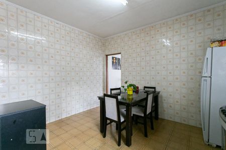 Casa à venda com 220m², 5 quartos e 5 vagas Casa à venda com 220m², 5 quartos e 5 vagasCasa 2 - Cozinha