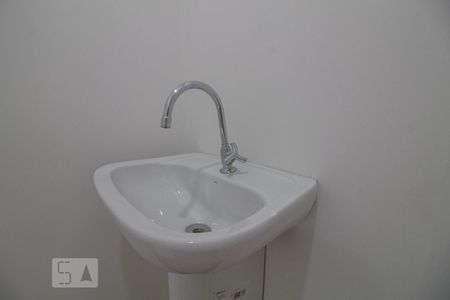 Lavabo de casa para alugar com 3 quartos, 140m² em Vila Cordeiro, São Paulo