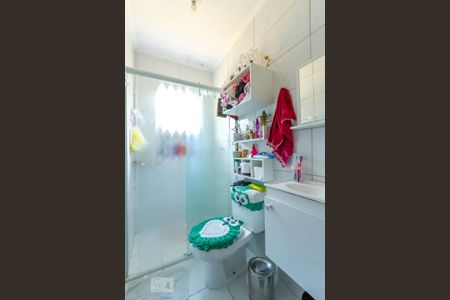 Casa à venda com 160m², 2 quartos e 2 vagas Casa à venda com 160m², 2 quartos e 2 vagasBanheiro da suíte