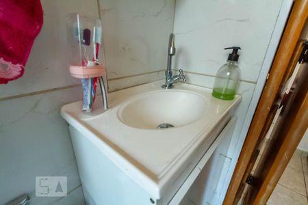 Casa à venda com 160m², 2 quartos e 2 vagas Casa à venda com 160m², 2 quartos e 2 vagasBanheiro da Suíte