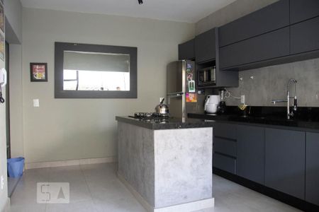 Casa à venda com 180m², 3 quartos e 2 vagasCozinha