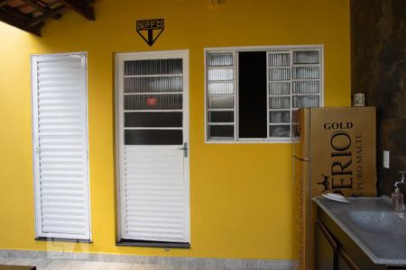 Casa à venda com 180m², 3 quartos e 2 vagasedicula