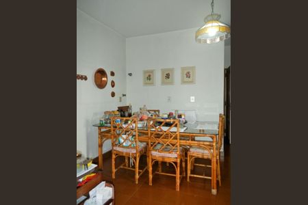 Apartamento à venda com 278m², 3 quartos e 2 vagas Apartamento à venda com 278m², 3 quartos e 2 vagasSala de Jantar