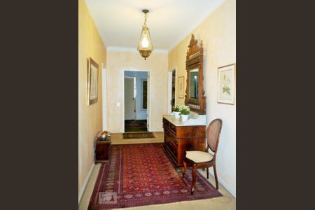 Apartamento à venda com 278m², 3 quartos e 2 vagas Apartamento à venda com 278m², 3 quartos e 2 vagasCorredor