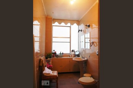 Apartamento à venda com 278m², 3 quartos e 2 vagas Apartamento à venda com 278m², 3 quartos e 2 vagasBanheiro