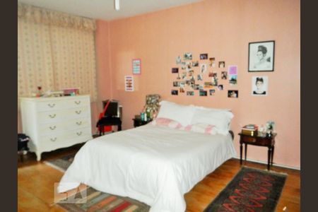 Apartamento à venda com 278m², 3 quartos e 2 vagas Apartamento à venda com 278m², 3 quartos e 2 vagasQuarto