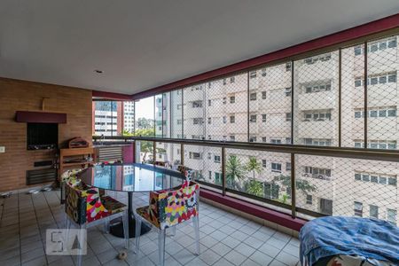 Apartamento à venda com 285m², 4 quartos e 4 vagas Apartamento à venda com 285m², 4 quartos e 4 vagasVaranda Gourmet