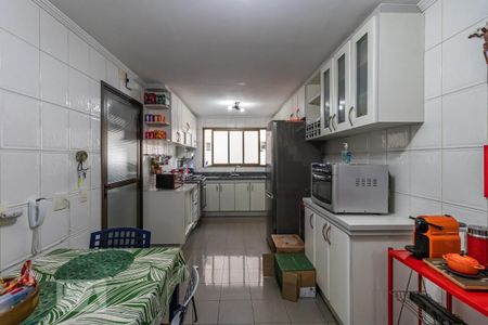 Apartamento à venda com 285m², 4 quartos e 4 vagas Apartamento à venda com 285m², 4 quartos e 4 vagasCozinha