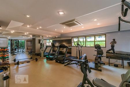 Apartamento à venda com 285m², 4 quartos e 4 vagas Apartamento à venda com 285m², 4 quartos e 4 vagasÁrea Comum