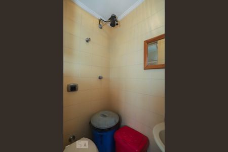 Apartamento à venda com 104m², 2 quartos e 1 vaga Apartamento à venda com 104m², 2 quartos e 1 vagaBanheiro de Serviço